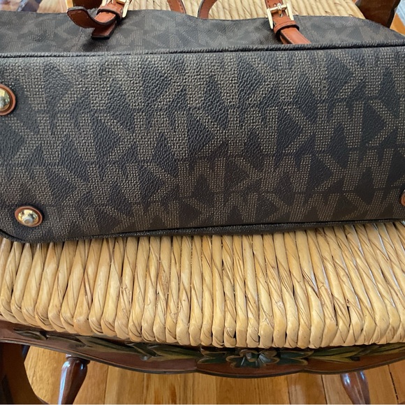 Michael Kors bag - Picture 3 of 4